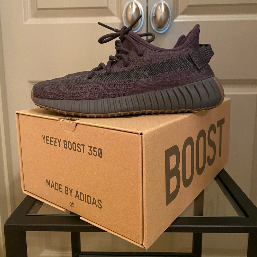 SOLD Yeezy boost Cinder Non-Reflective NEW w/box